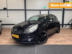 Opel Corsa - 1.4-16V Color Edition