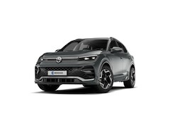 Volkswagen Tiguan - R-Line Edition - eHybrid | Inclusief €2000, - inruilvoordeel | Trekhaak | 'App-Connect' dr