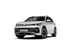 Volkswagen Tiguan - R-Line Edition - eHybrid | Inclusief €2000, - inruilvoordeel | Trekhaak | 'App-Connect' dr