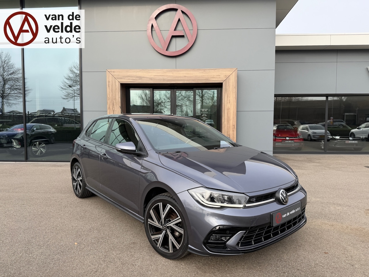 Volkswagen Polo - 1.0 TSI R-Line | IQ light | Led gril | Climate | Carplay | Rijklaar incl. garantie - AutoWereld.nl