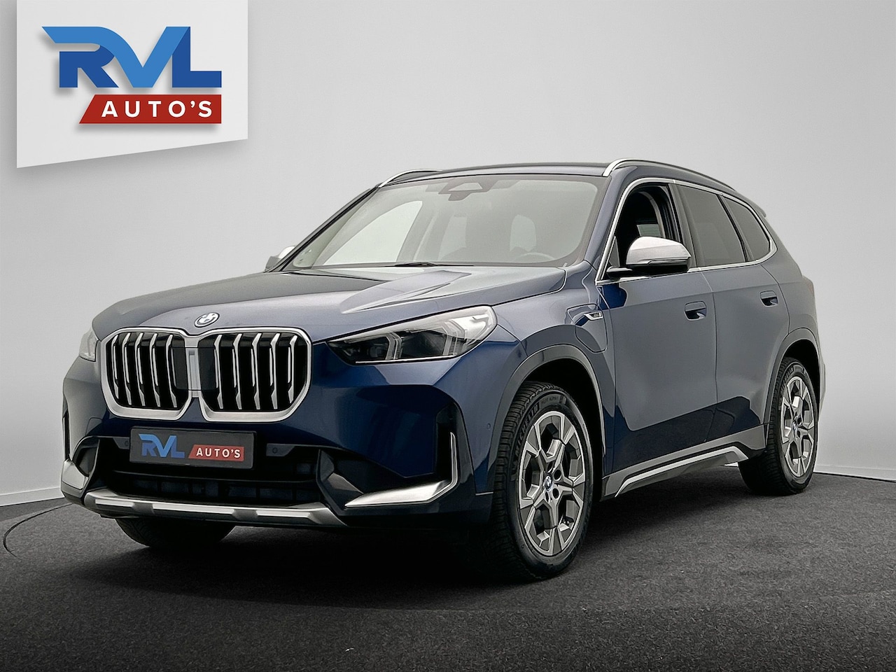 BMW X1 - XDrive30e | PHEV | Leder | Sport/Stoelen | Camera | Stoelverwarming - AutoWereld.nl