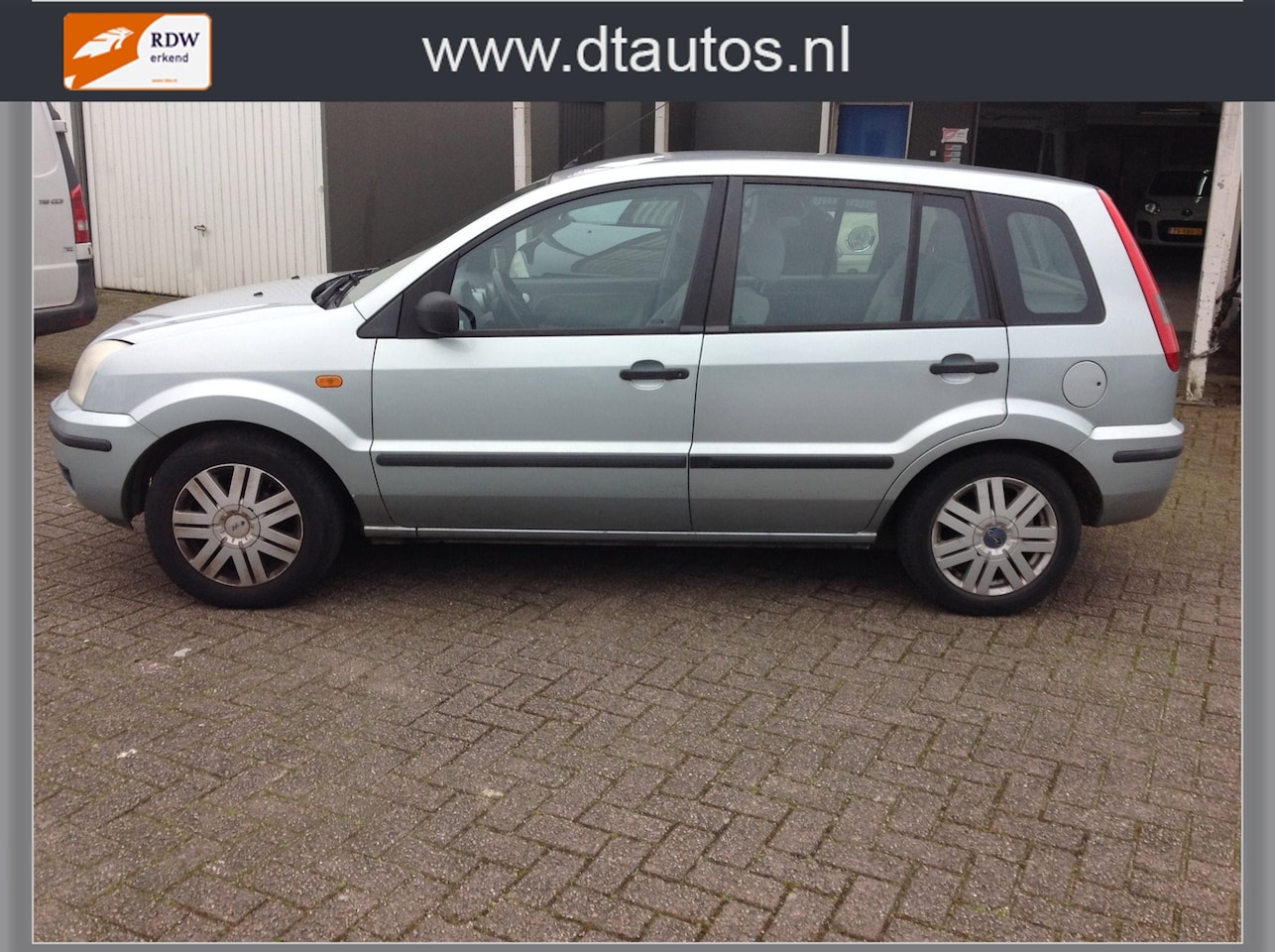 Ford Fusion - 1.6-16V Luxury airco nieuwe apk - AutoWereld.nl