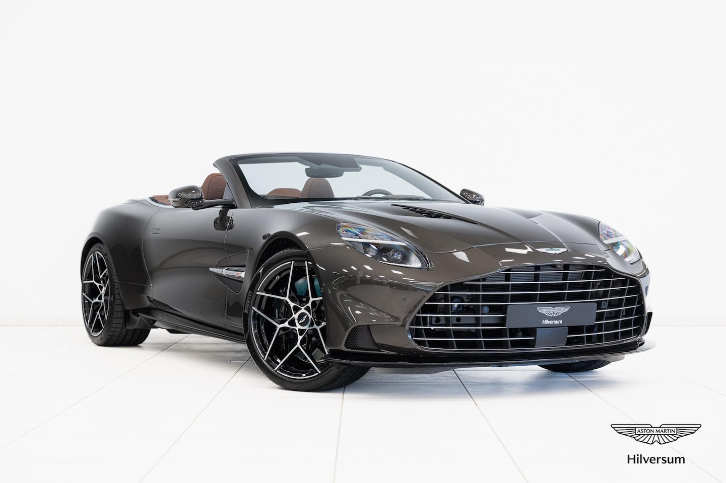 Aston Martin Vanquish Volante - NEW 2026 Incl. BPM - AutoWereld.nl