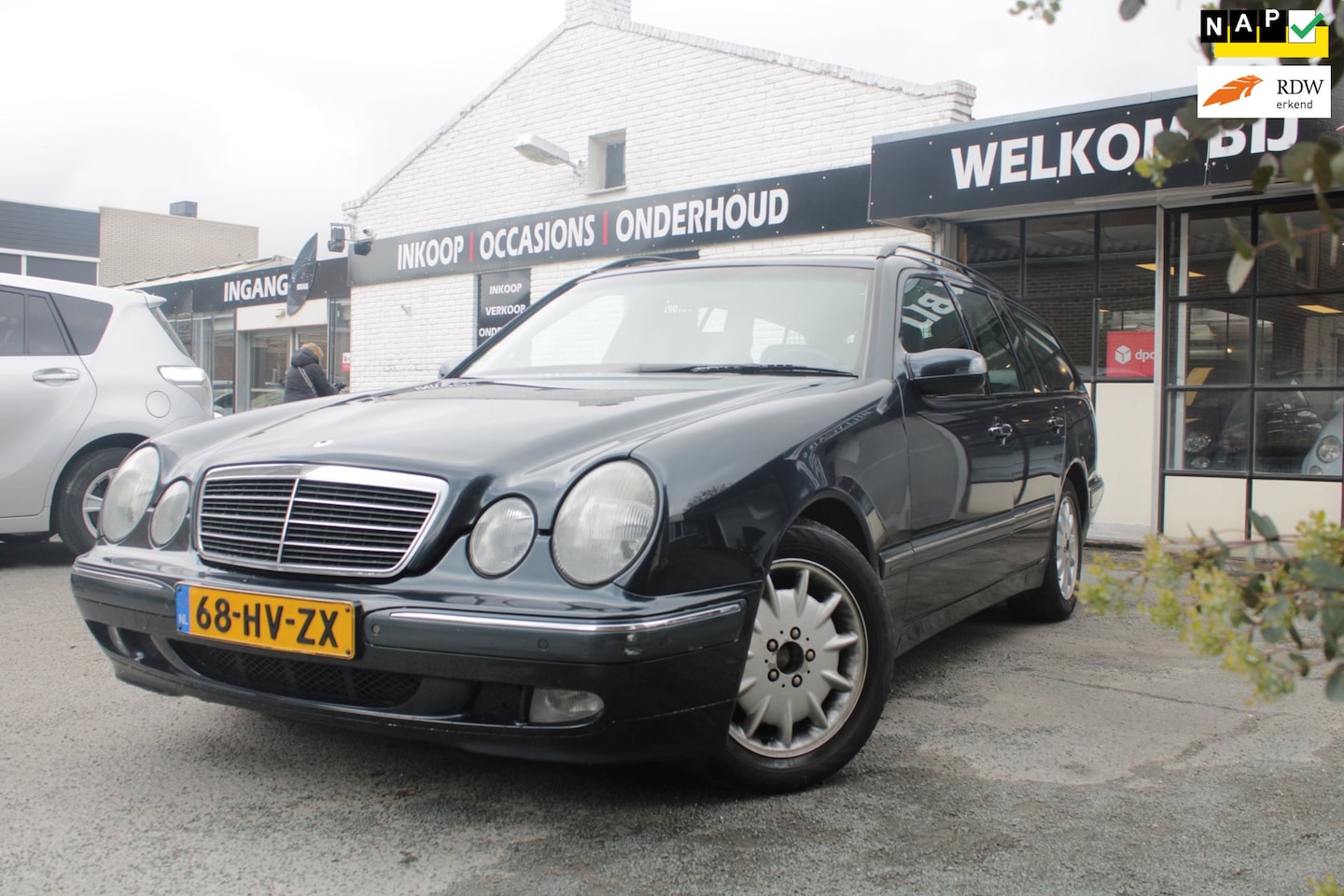 Mercedes-Benz E-klasse Combi - 200 K. Eleg.Select Automaat | Airco | Cruise control| Parkeer sensoren - AutoWereld.nl