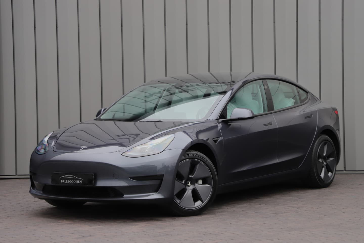 Tesla Model 3 - RWD Plus 60 kWh | 283PK | Panoramadak | Stoel/Stuurverw. | Autopilot | Led | Standkachel | - AutoWereld.nl