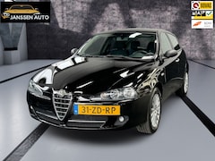 Alfa Romeo 147 - 2.0 T.Spark Business | Climate Control | Velours | Elektr. Ramen | Cruise | Trekhaak | NL