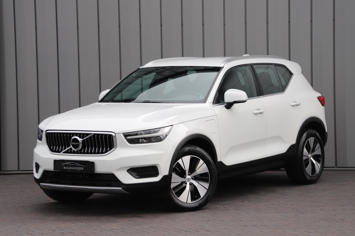 Volvo XC40 - 1.5 T4 Recharge Inscription Expression | 211PK | Keyless-go | Led | IntelliSafe | Carplay - AutoWereld.nl