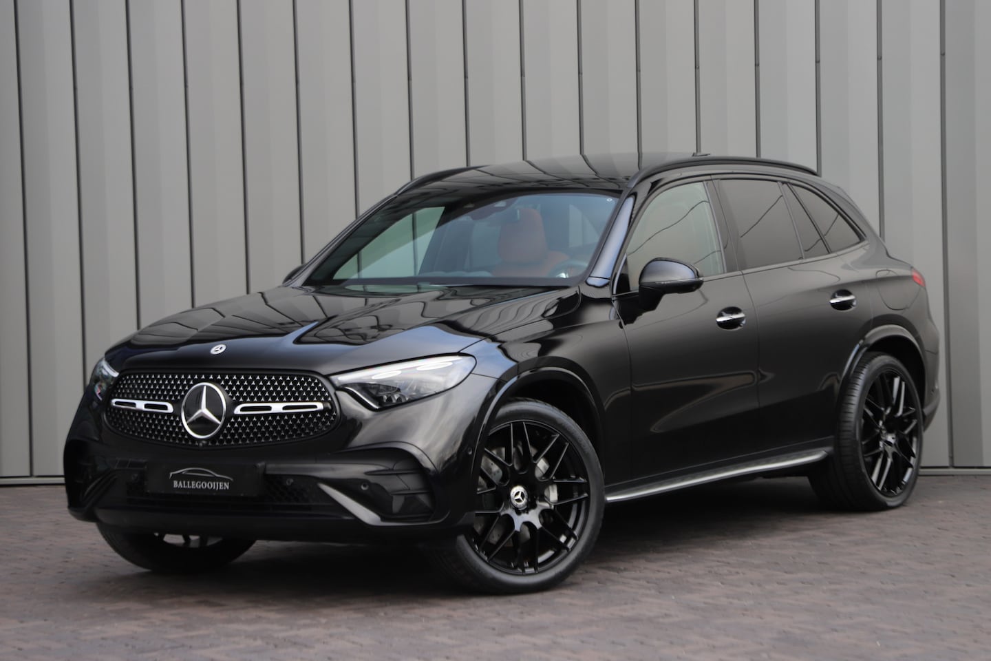 Mercedes-Benz GLC-klasse - 400e AMG 4-Matic | 381PK | Achterasbesturing | Head-up | Luchtvering | Burmester | Keyless - AutoWereld.nl