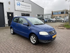 Volkswagen Fox - 1.2 Trendline | KM:165.133| Met APK