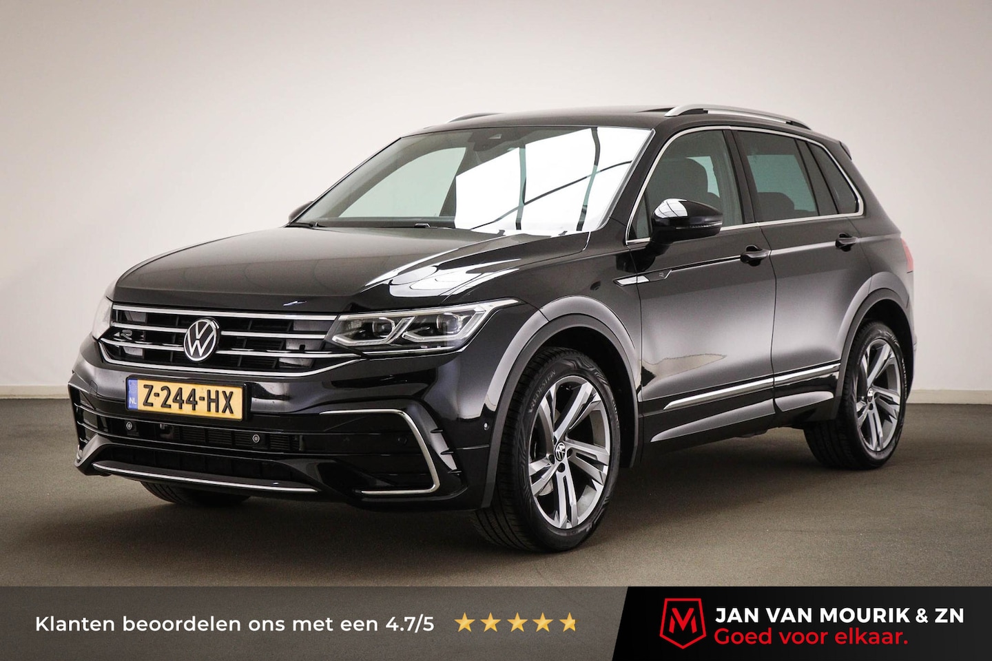 Volkswagen Tiguan - 1.5 TSI R-Line Business | WINTER / TRAILER- PACK | PANORAMADAK | IQ LIGHT | DAB | APPLE | - AutoWereld.nl