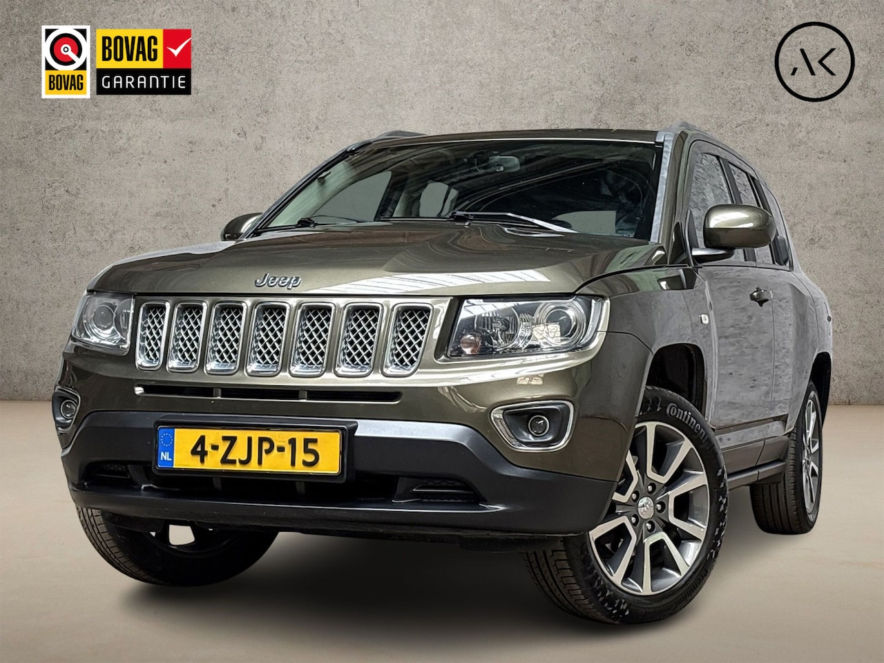 Jeep Compass - 2.4 Limited 4WD 170Pk Automaat (SCHERM, CLIMATE, STOELVERWARMING, LEDER, CAMERA, SPORTSTOE - AutoWereld.nl