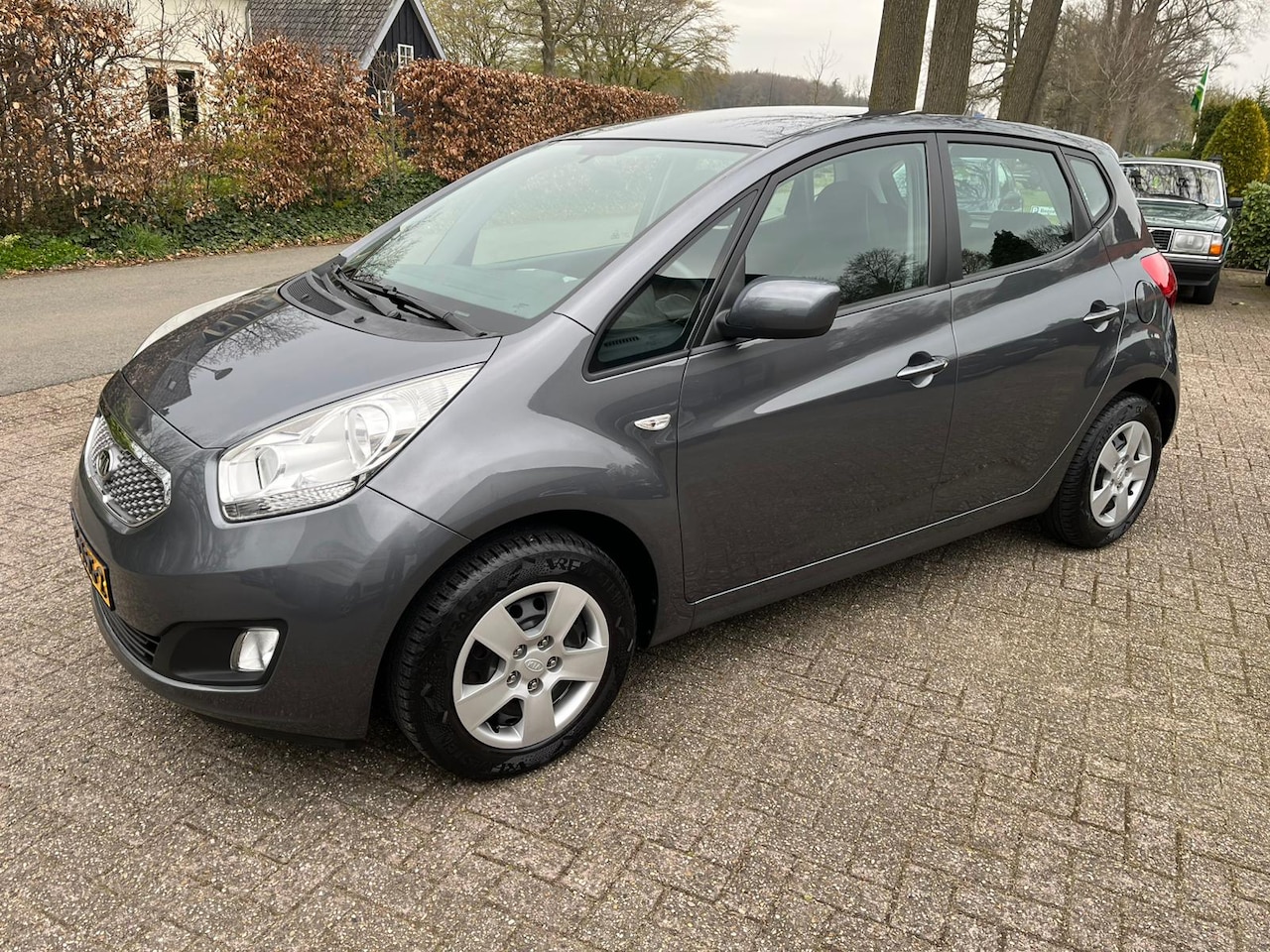 Kia Venga - 1.4 66KW Seven Navi Cruise Airco A.U.R. Camera - AutoWereld.nl