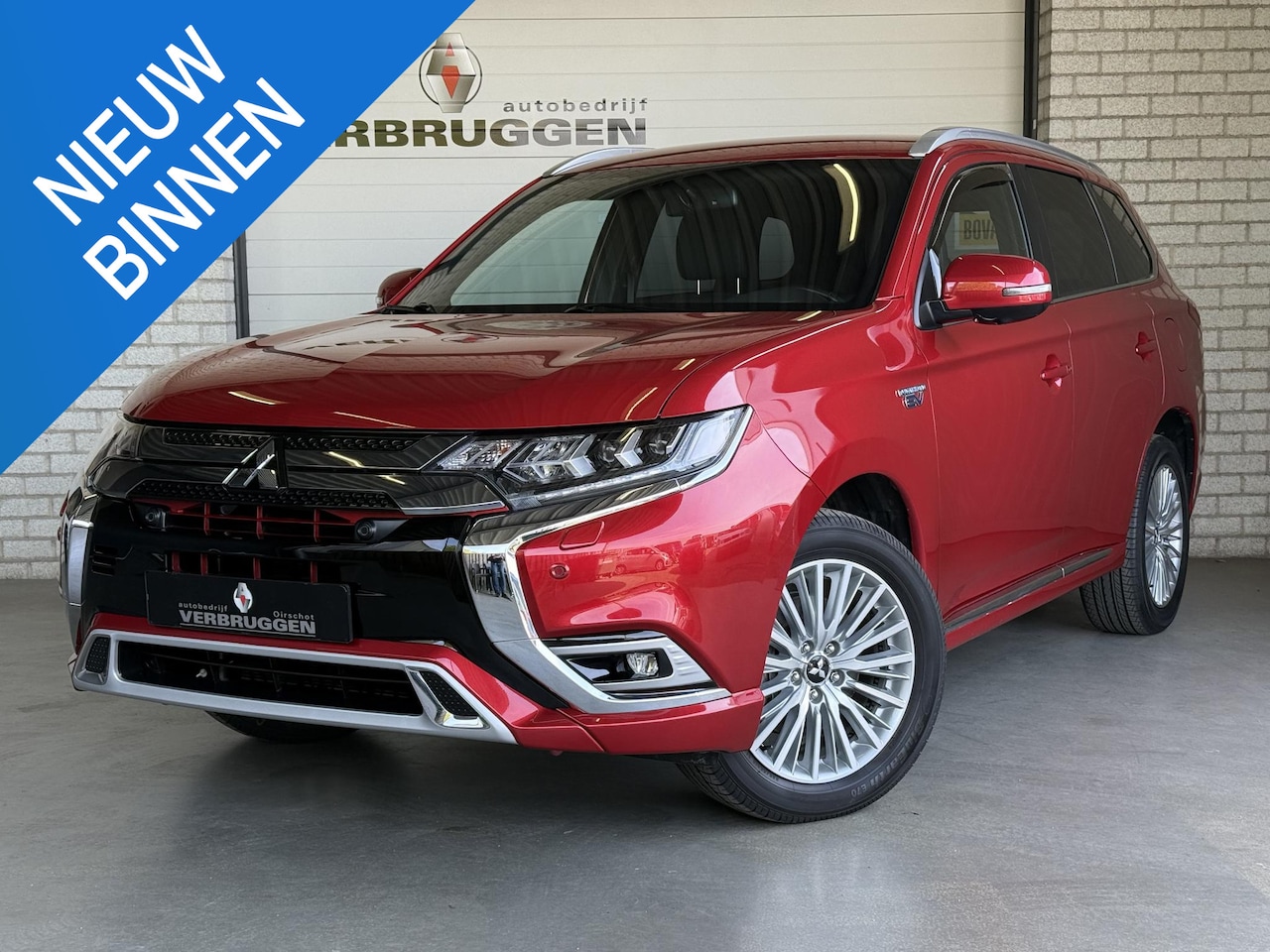 Mitsubishi Outlander - 2.4 PHEV Instyle+ 2.4 PHEV Instyle - AutoWereld.nl