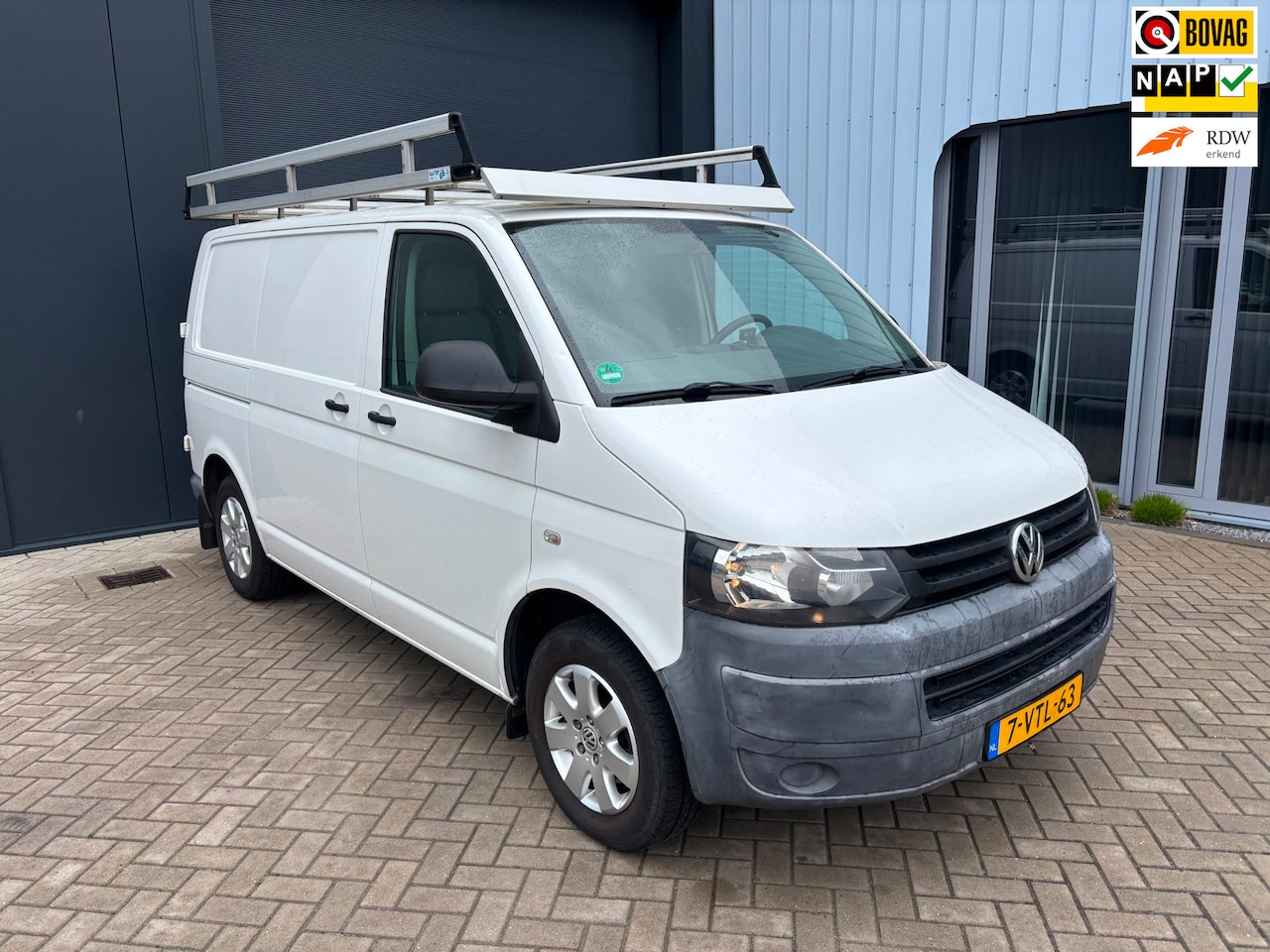Volkswagen Transporter - 2.0 TDI L1H1 T800 DC Comfortline 3 zits - AutoWereld.nl