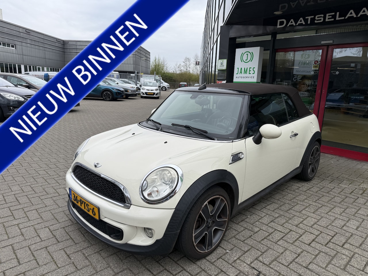 MINI Cabrio - Mini 1.6 One Pepper Leer/ Nieuw cabrio dak/ Stoelverwarming - AutoWereld.nl