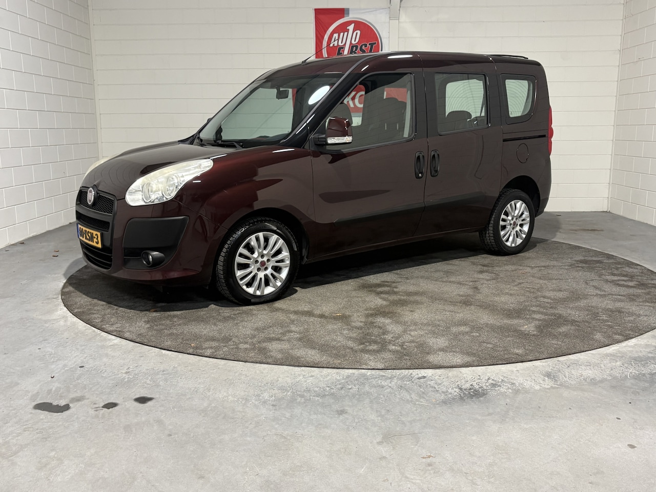 Fiat Doblò - 1.4 Emotion 1.4 Emotion, 2e eigenaar, Clima, Cruise control, Parkeersensoren, Isofix, Opklapbare achte - AutoWereld.nl