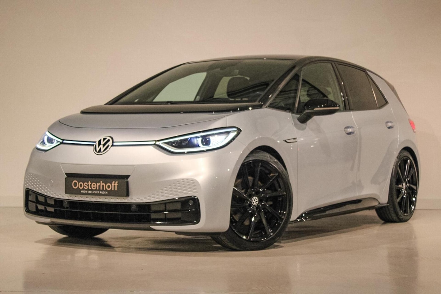 Volkswagen ID.3 - Business 58 kWh | MATRIX | STUURVRW - AutoWereld.nl