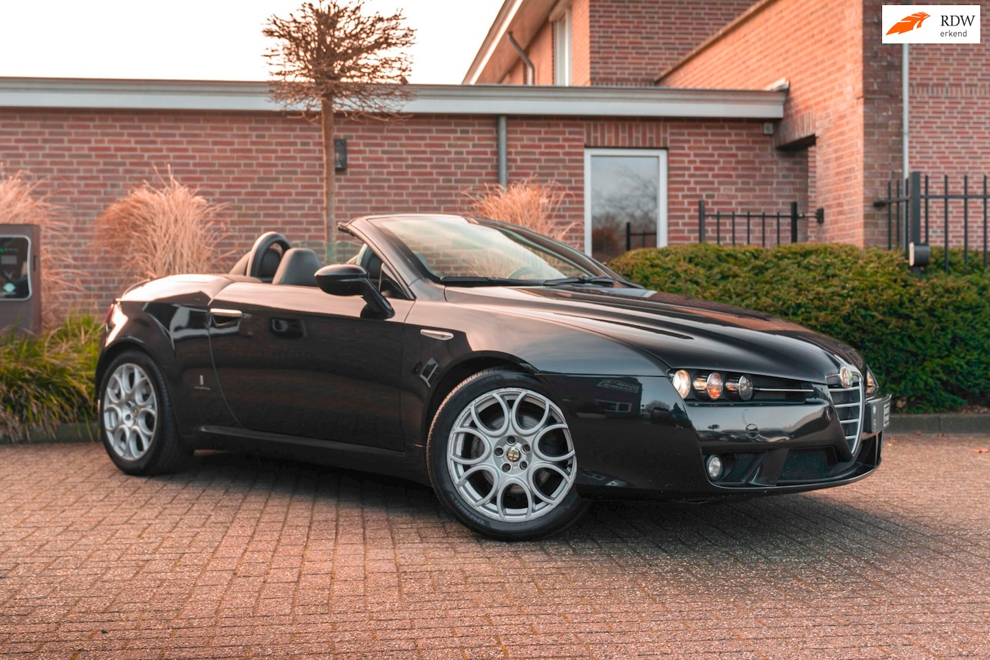 Alfa Romeo Spider - 2.2 JTS 185 PK Xenon Leder BOSE Stoelverwarming Memory 18'' - AutoWereld.nl