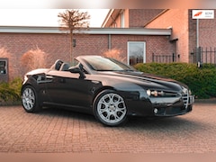 Alfa Romeo Spider - 2.2 JTS 185 PK Xenon Leder BOSE Stoelverwarming Memory 18''