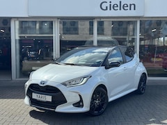 Toyota Yaris - 1.5 Hybrid Executive Premium | JBL, Head up display, 17 inch, Dodehoekherkenning, Parkeers