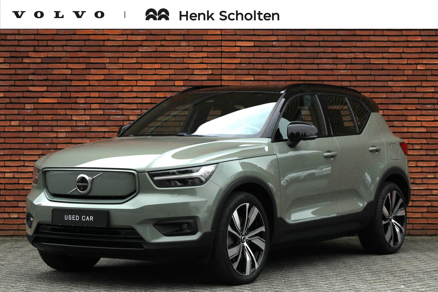Volvo XC40 - Recharge P8 AWD R-Design | Trekhaak | Panoramadak | Harman Kardon | 360 Graden Camera | Ve - AutoWereld.nl