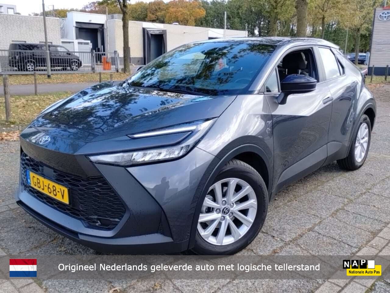 Toyota C-HR - 1.8 Hybrid 140 | Blindspot | Navigatie | Camera | NL-auto - AutoWereld.nl