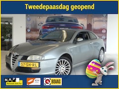 Alfa Romeo GT - 2.0 JTS Distinctive Climate Control Lmv Distr. reeds v.v. Prijspakker afgeleverd met nieuw