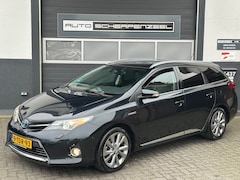 Toyota Auris Touring Sports - 1.8 Hybrid | PANO | NAVI | HAAK | CAMERA | NL AUTO