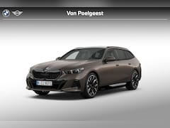 BMW 5-serie Touring - 550e xDrive | M Sportpakket Pro | Innovation Pack | Travel Pack | Comfort Pack | Trekhaak