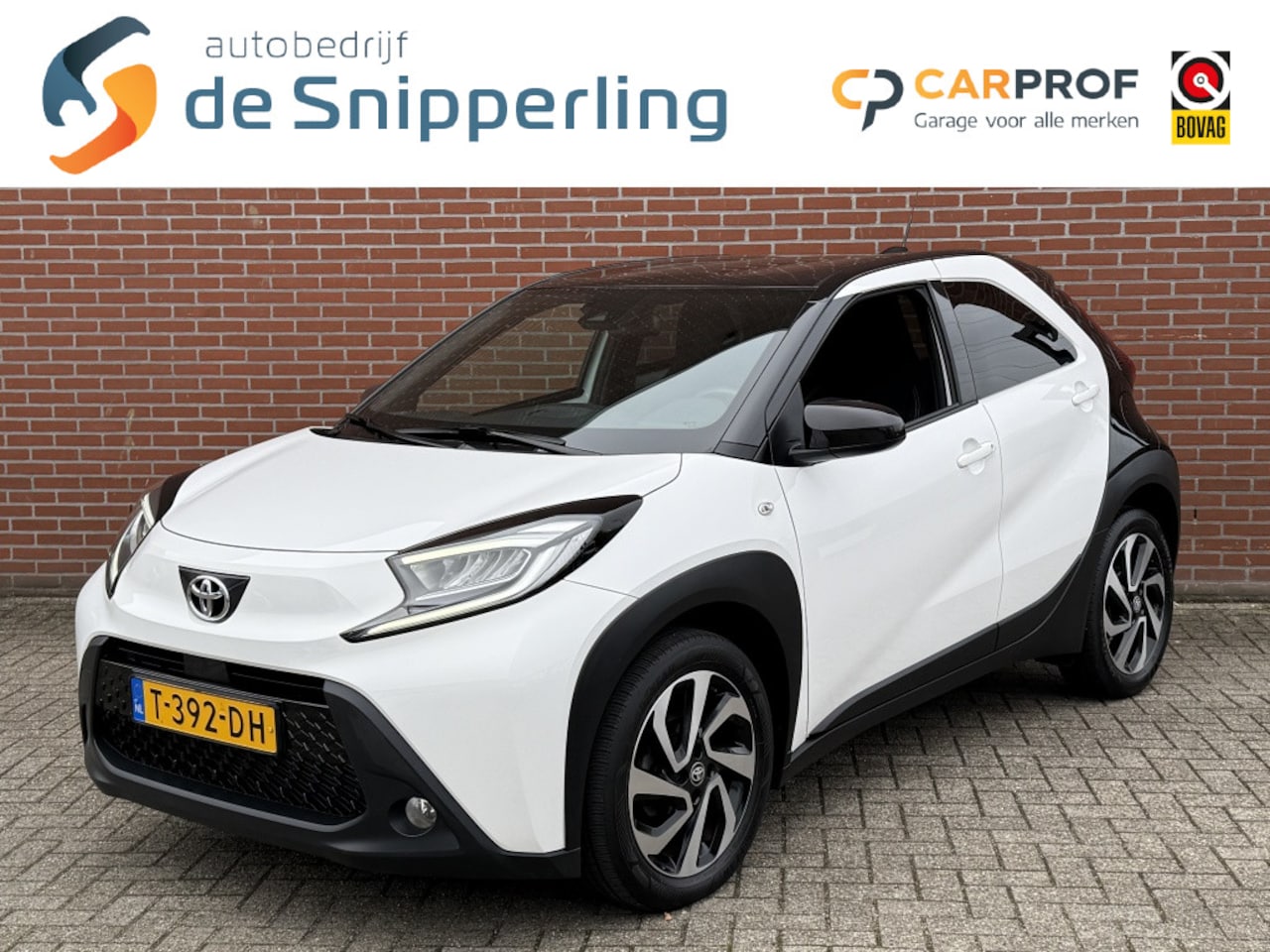 Toyota Aygo X - 1.0 VVT-i S-CVT Pulse AUTOMAAT CARPLAY CLIMA CAMERA CRUISE - AutoWereld.nl