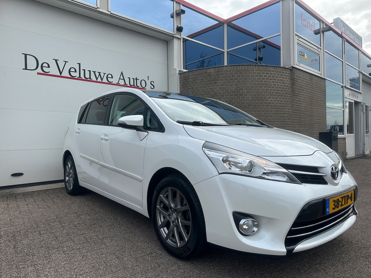 Toyota Verso - 1.8 VVT-i Business|Trekhaak|Cruise|stoelverw| - AutoWereld.nl