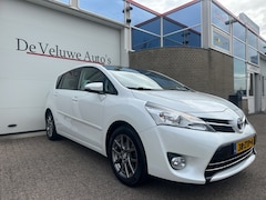 Toyota Verso - 1.8 VVT-i Business|Trekhaak|Cruise|Pano dak|