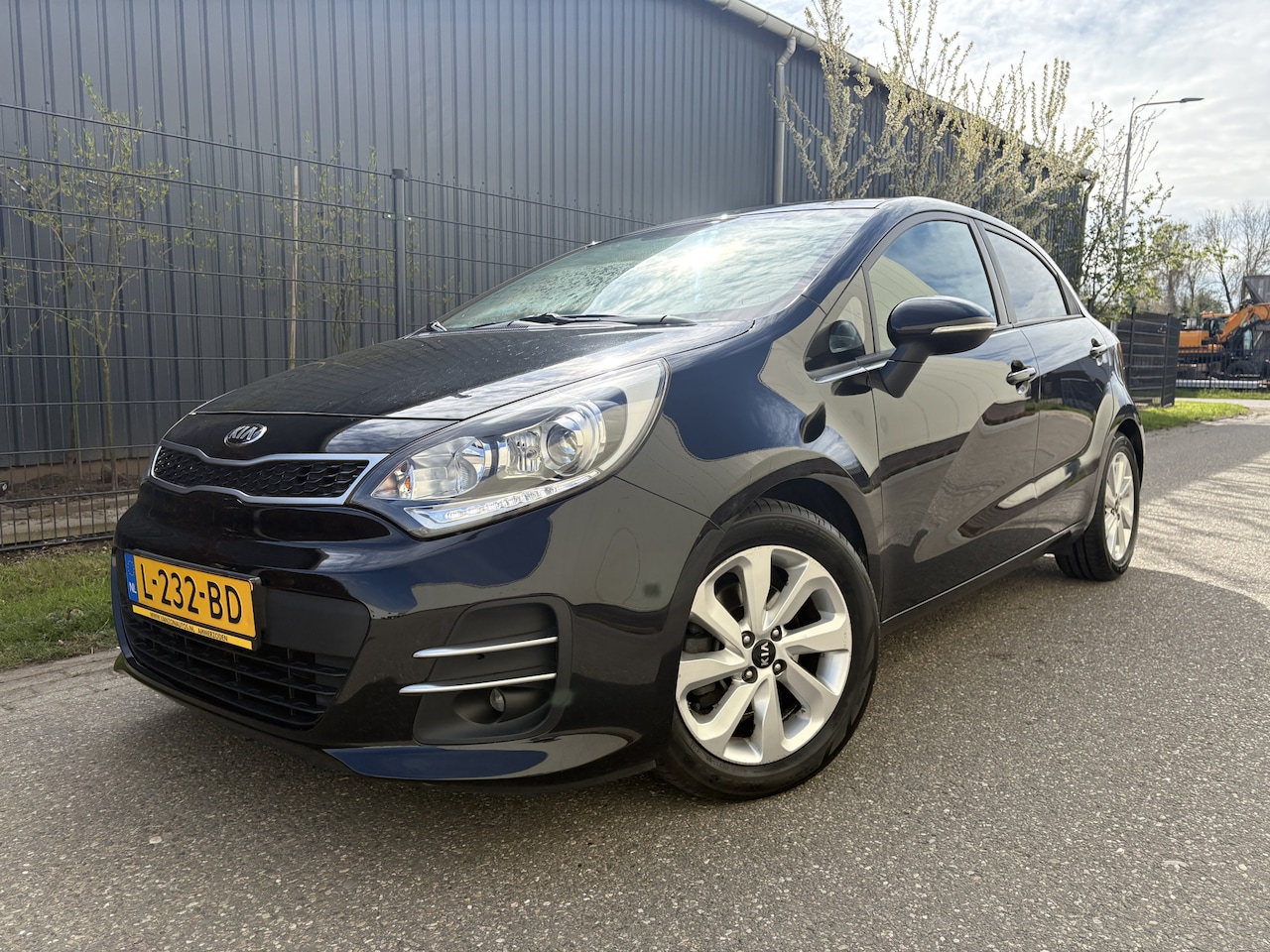 Kia Rio - 1.4 CVVT ExecutiveLine / NAVI / CRUISE / AIRCO ECC / 68dkm! - AutoWereld.nl