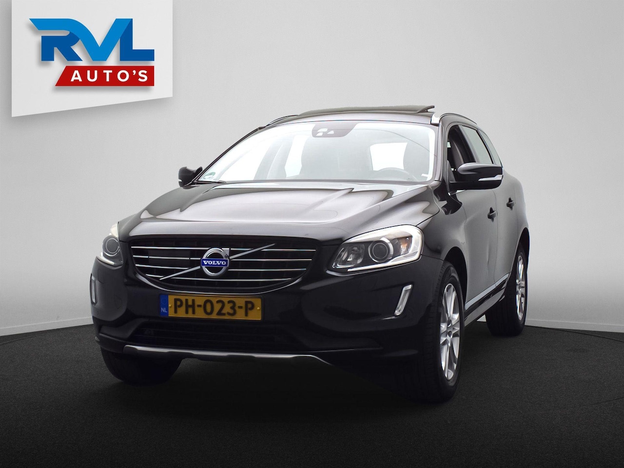 Volvo XC60 - 2.0 D4 181PK Pano/dak Trekhaak Leder DVD - AutoWereld.nl
