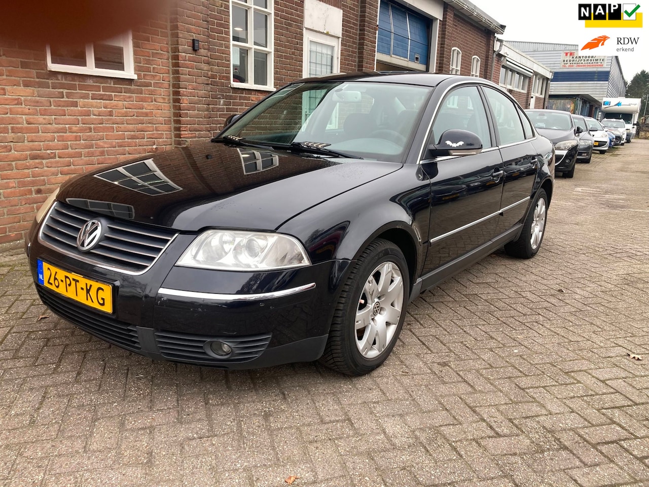 Volkswagen Passat - 2.0-20V Turijn BJ 2004 CLIMA.CRUISE,PDC, APK TOT 11-2026 auto met werk - AutoWereld.nl