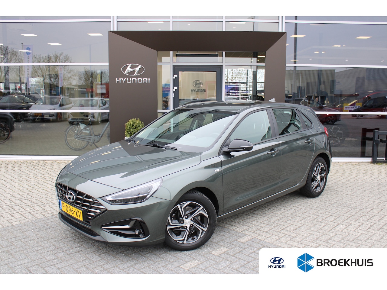 Hyundai i30 - 1.0 T-GDi MHEV Comfort Smart | Achteruitrijcamera | Airco (automatisch) | Apple Carplay/An - AutoWereld.nl