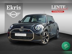 MINI Cooper S - 3-deurs | Favoured Uitvoering | Pakket XL | Harman Kardon | Driving Assistant Professional
