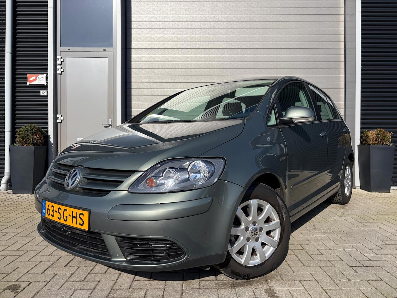 Volkswagen Golf Plus - 1.6 FSI Comfortline/Clima/Cruise control/Lichtmetaal/ - AutoWereld.nl