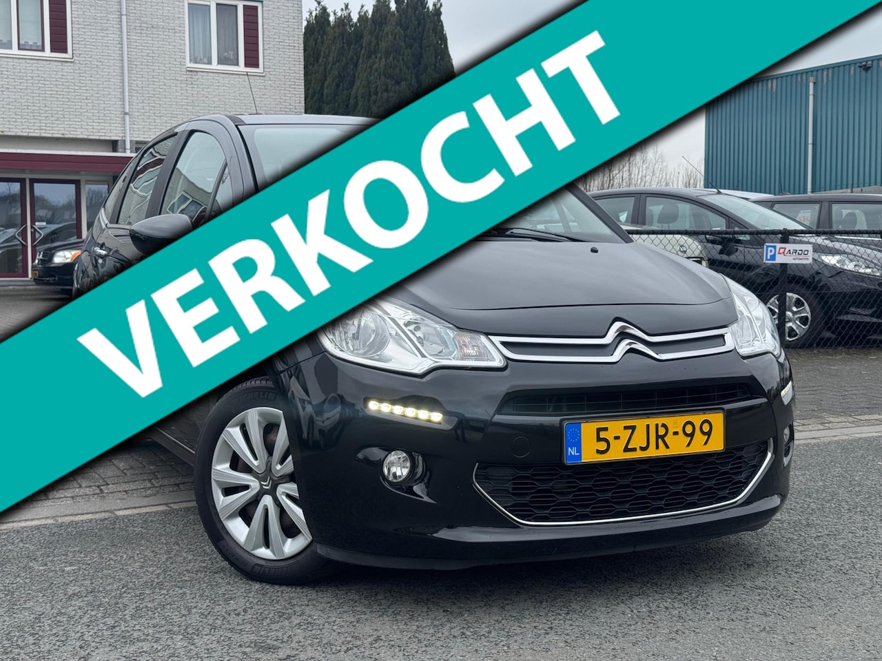 Citroën C3 - 1.2 PureTech Collection/APK 02-2027 - AutoWereld.nl