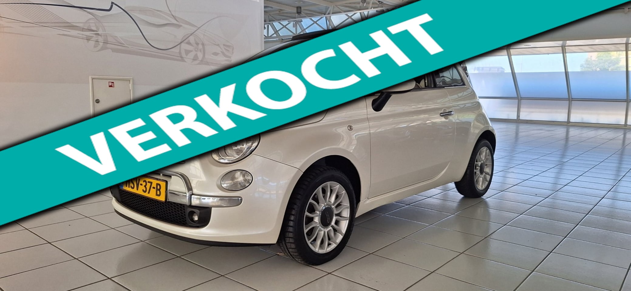 Fiat 500 C - 1.4 Lounge elektrisch cabriodak/airco/half leder - AutoWereld.nl