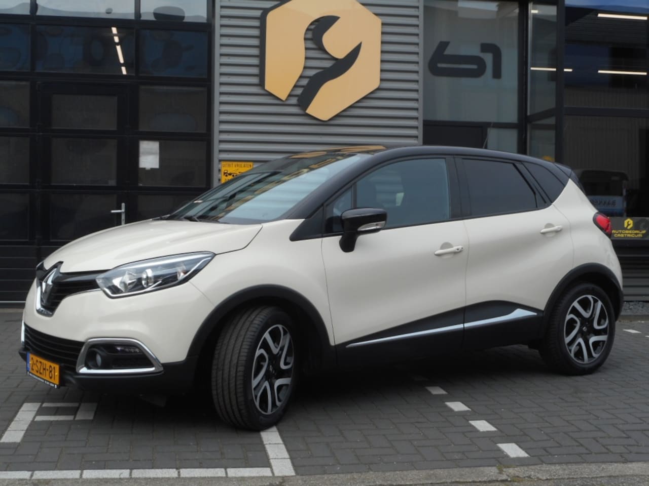 Renault Captur - 1.2 TCe Expression 1.2 TCe Expression - AutoWereld.nl