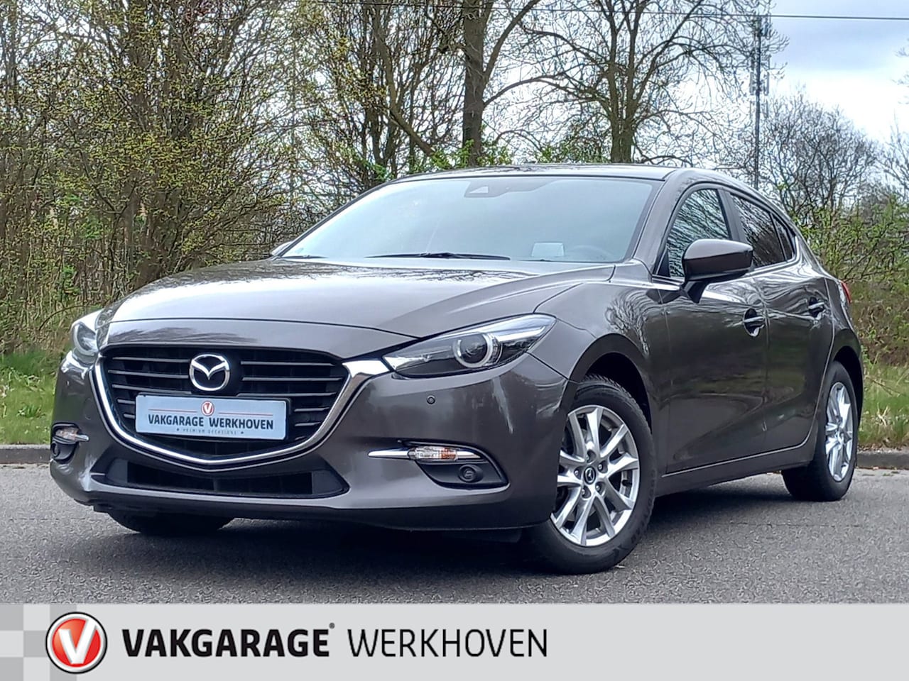 Mazda 3 - 2.0 SkyActiv-G 120 | Camera | Stoelverwarming | 1e Eigenaar - AutoWereld.nl