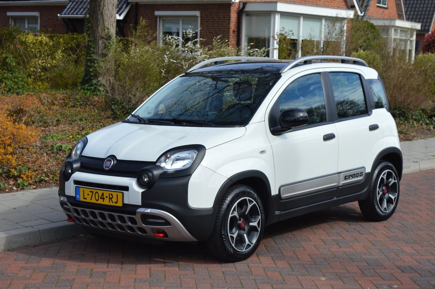 Fiat Panda - 1.0 Hybrid Cross Org NL/NAP/1ste eigenaar/dealer ondh - AutoWereld.nl