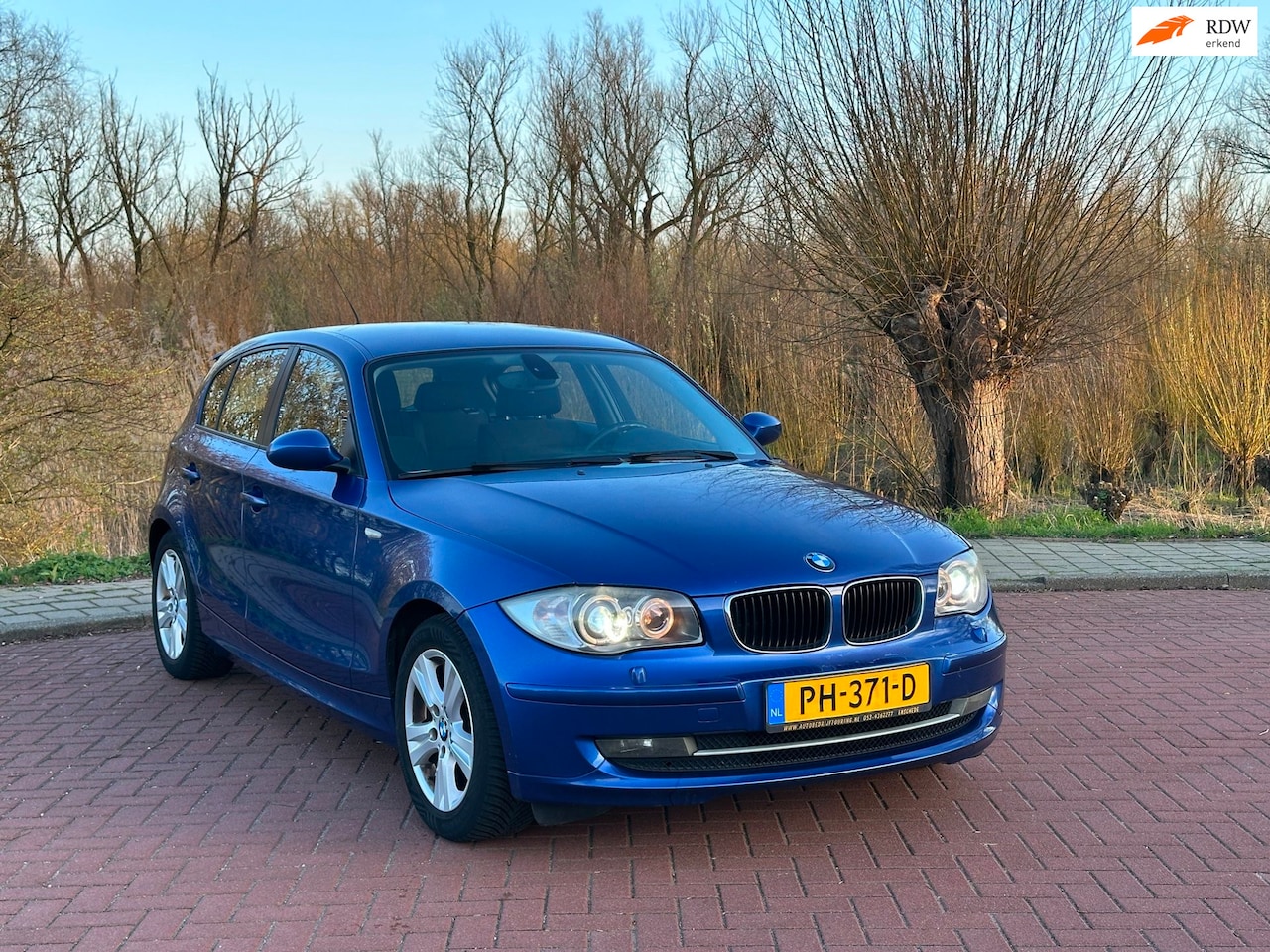 BMW 1-serie - 116i High Executive Airco - AutoWereld.nl