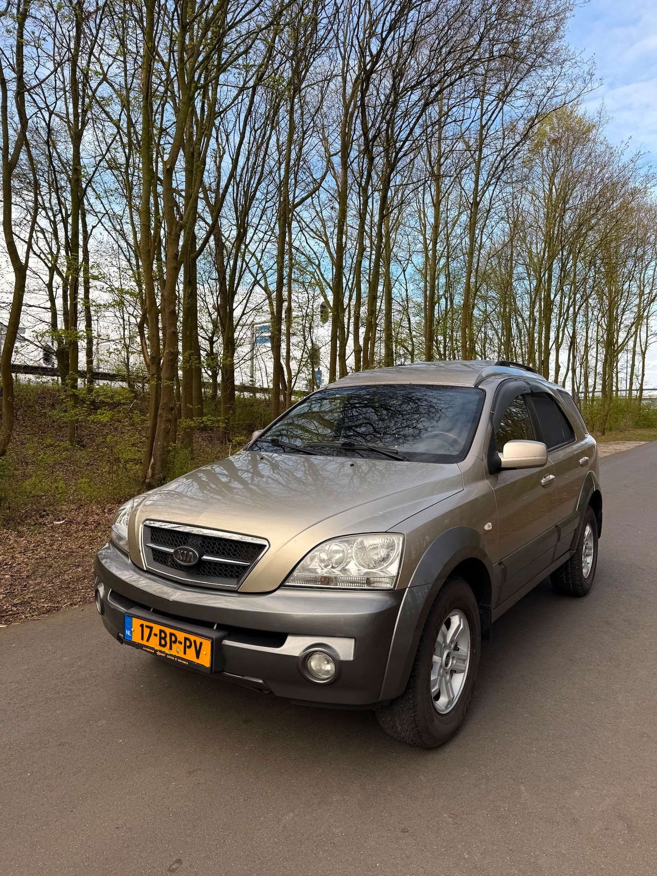 Kia Sorento - 2.5 CRDI LX HR 2.5 CRDI LX HR, grijs kenteken, 4x4, Airco, Koopje! - AutoWereld.nl