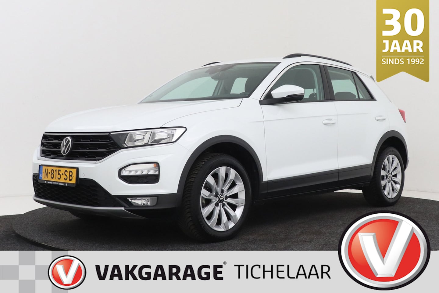 Volkswagen T-Roc - 1.5 TSI Style | Trekhaak | Org NL | CarPlay | 150 PK | Navigatie | - AutoWereld.nl