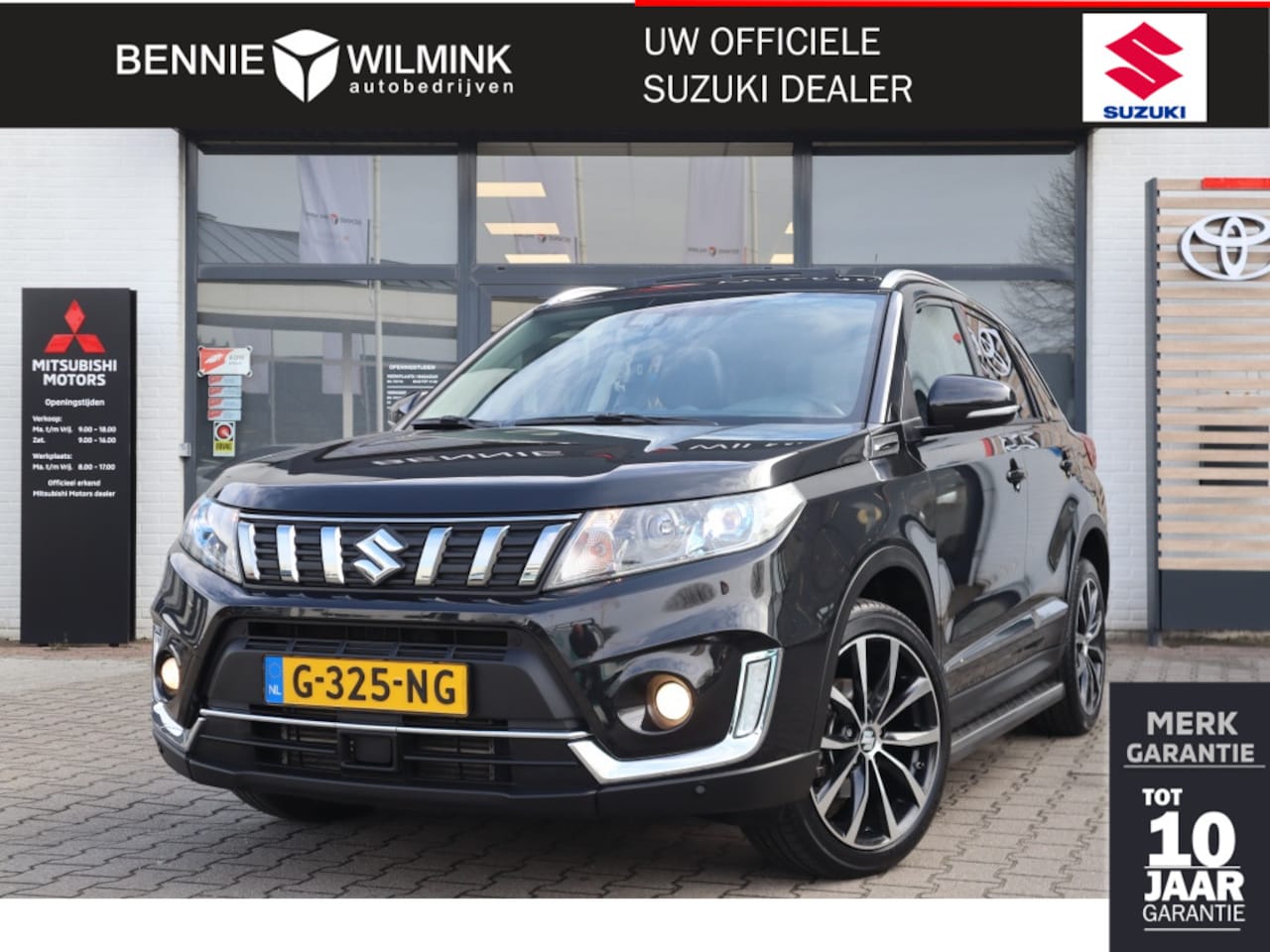 Suzuki Vitara - 1.4 Boosterjet Stijl Automaat | Pano dak | Treeplanken | Adaptiv - AutoWereld.nl
