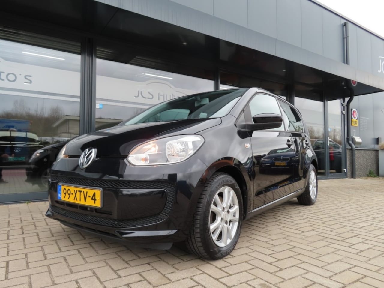 Volkswagen Up! - 1.0 Move Up! Airco Navi Licht Metaal 2012 - AutoWereld.nl
