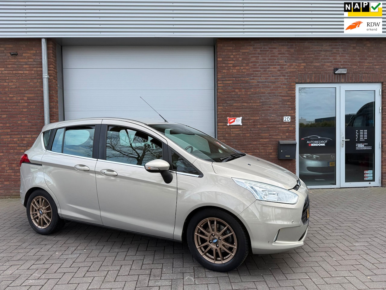 Ford B-Max - 1.0 EcoBoost Titanium|NAVI|CAMERA|NIEUWE APK - AutoWereld.nl