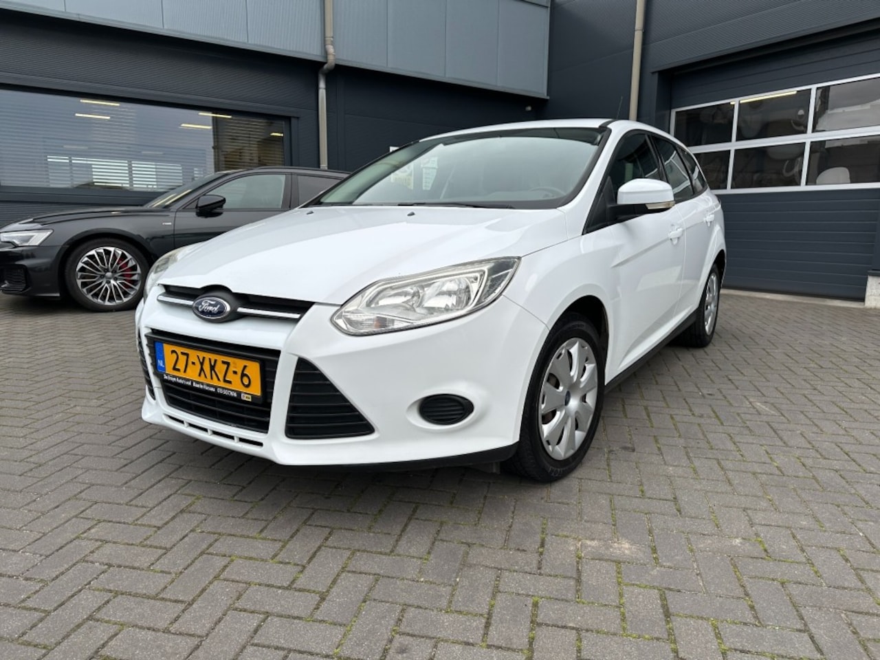 Ford Focus - 1.6 Ti-VCT Break met navigatie, airco, PDC achter, cruise control - AutoWereld.nl